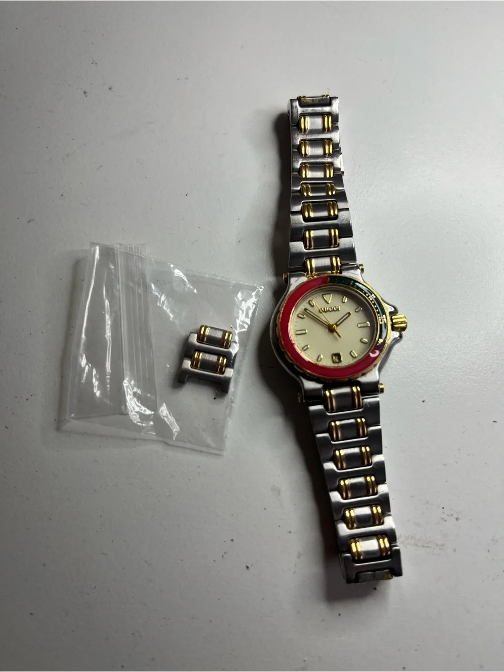 READ.. GUCCI 9700L sherry line enamel rotating bezel display picture 2